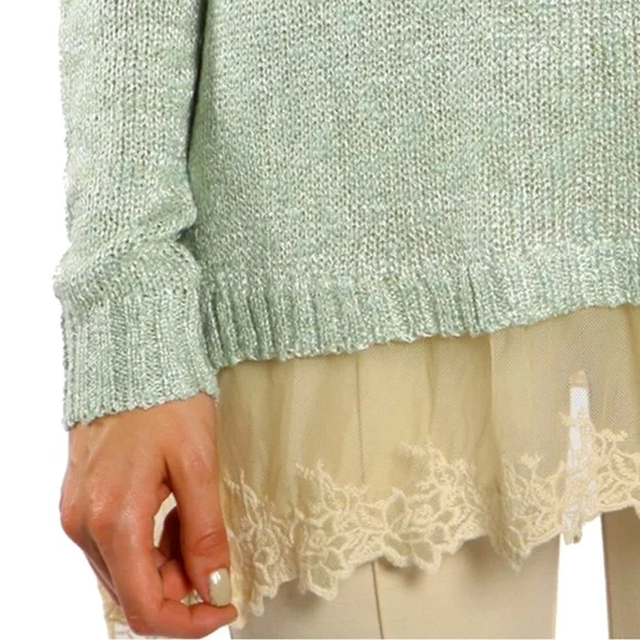 🆕 HANDMADE A’REVE Boutique - Lace Trimmed Sweater - Mint - Picture 2 of 4